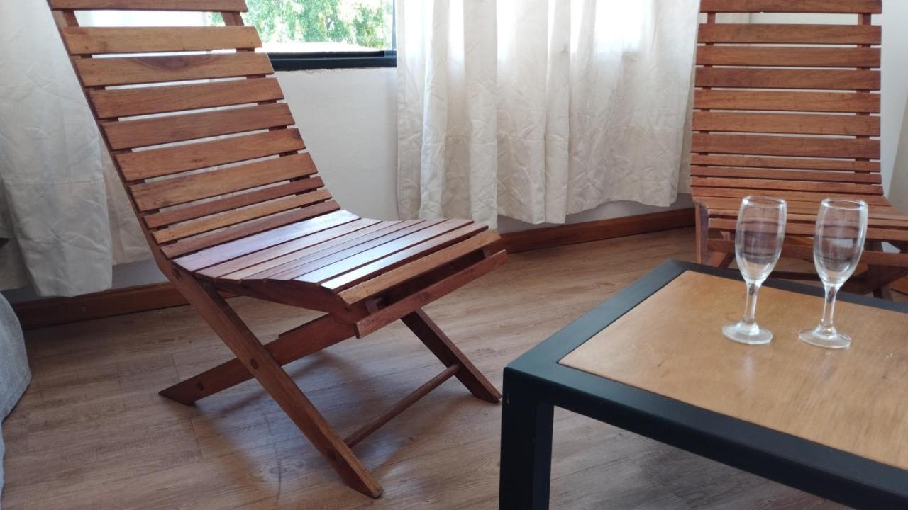 Las Rosas- Centro De Federacion- 3 Cuadras De La Playa- Solo Con Sena Zewnętrze zdjęcie